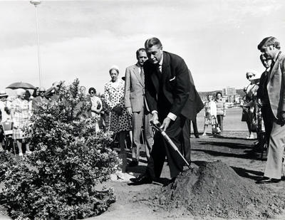 Governor, Roden Cutler, planting a tree in memory of his mother in West Esplanade Reserve