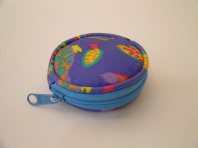 Small round purse blue with reef print PV coated cotton with blue zipper Code OR