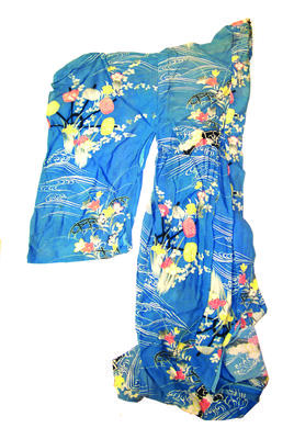 kimono rayon blue printed floral padded lapel to waist no belt, inside patch, hand sewn throughout.