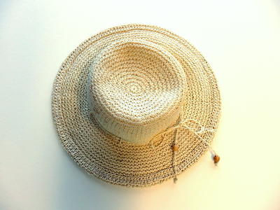 Cream knitted straw , tie with wooden beads