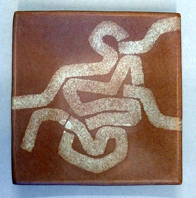 square platter with motif