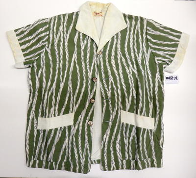 Beach coat short sleeves button front green and white cotton with a rope pattern lined with white terry towelling which is also used to trim the two pockets (front LHS & RHS) large